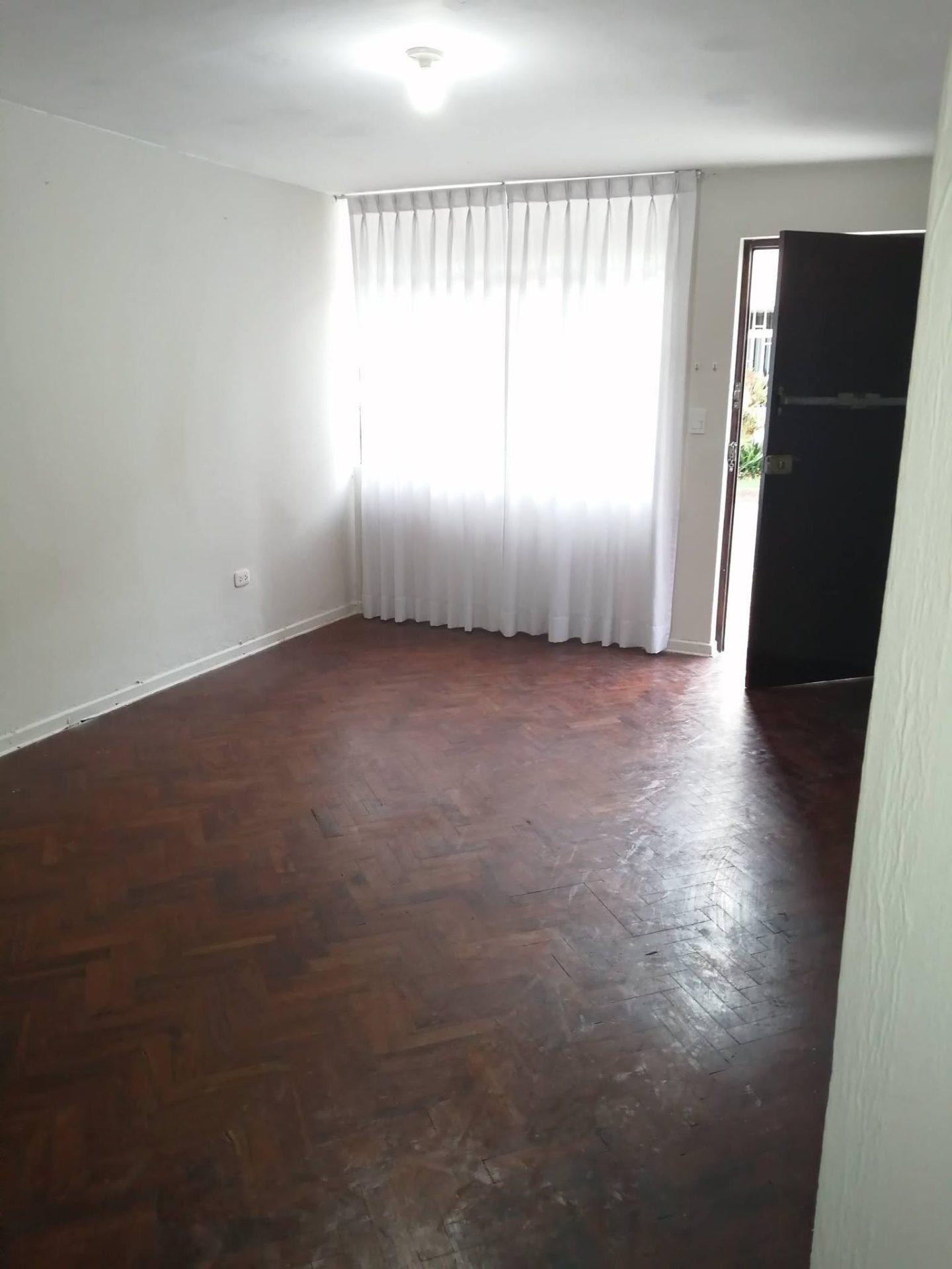 Foto de Cómodo departamento en 1er piso, condominio cerrado